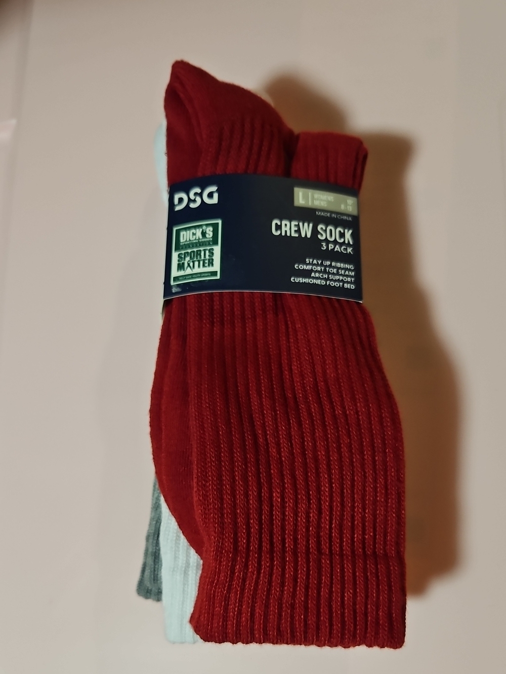 DSG ADULT UNISEX CREW SOCKS: RED/WHITE/GRAY: NWT: L MENS 8-13 WOMENS 10+